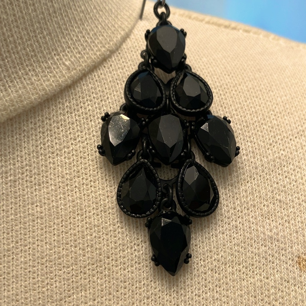 Black Jewel Drop Earrings. Measures 2 1/2” from top to bottom jewel. - Picture 2 of 2